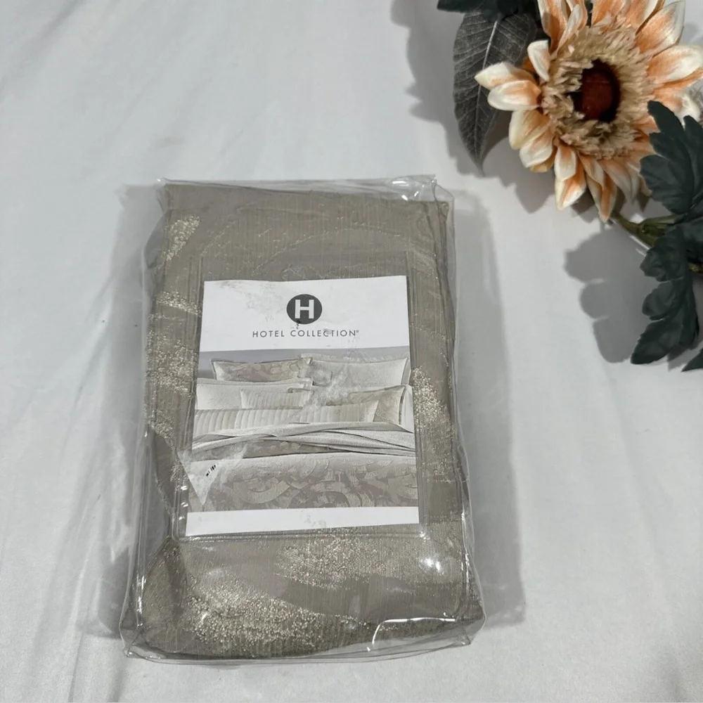 NEW $120 [ 1 Standard‎ Sham ] for Hotel Collection Brushwork